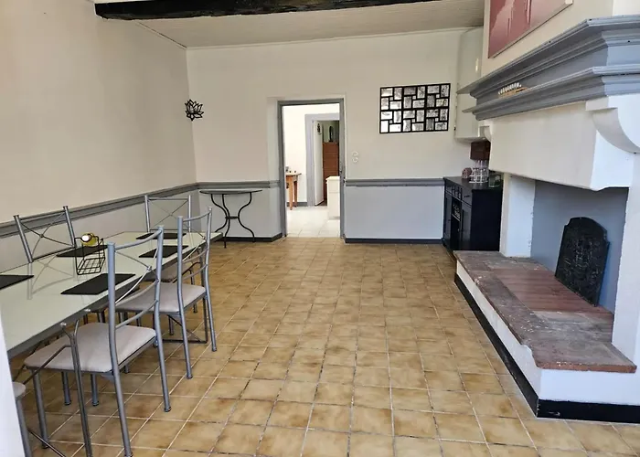 Maison A Avec Vue Sur La Montagne Сasa de vacaciones *