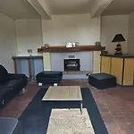 Feriehus Maison A Avec Vue Sur La Montagne Cardeilhac