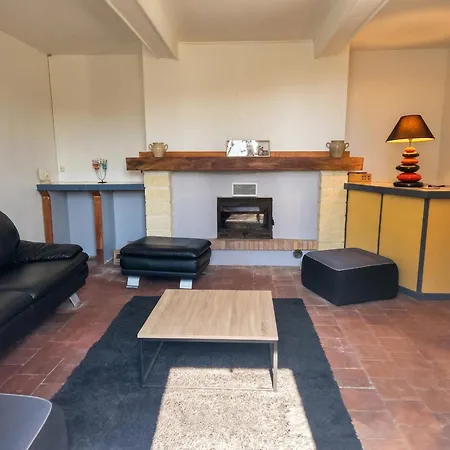 Maison A Avec Vue Sur La Montagne Cardeilhac