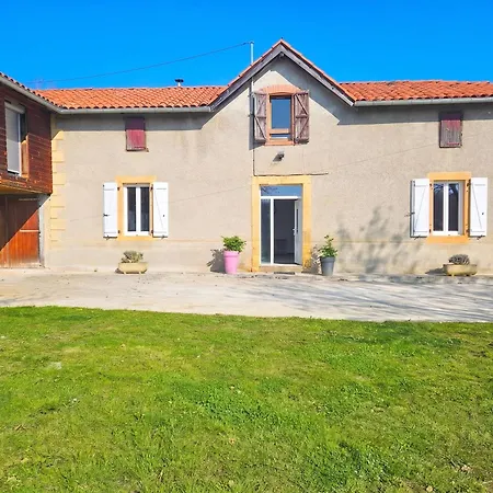 Maison A Avec Vue Sur La Montagne