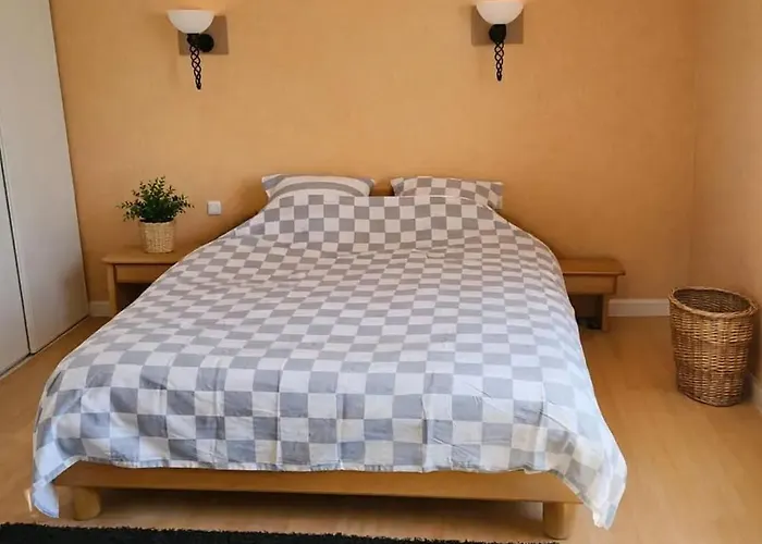 Maison A Avec Vue Sur La Montagne Cardeilhac