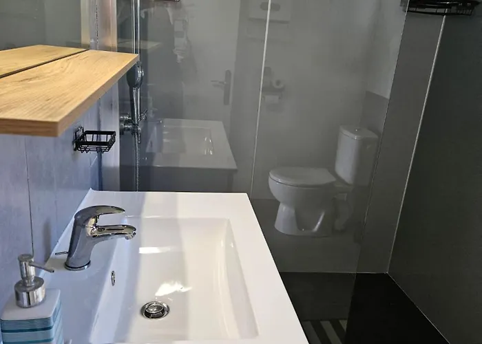 Maison A Avec Vue Sur La Montagne * Cardeilhac